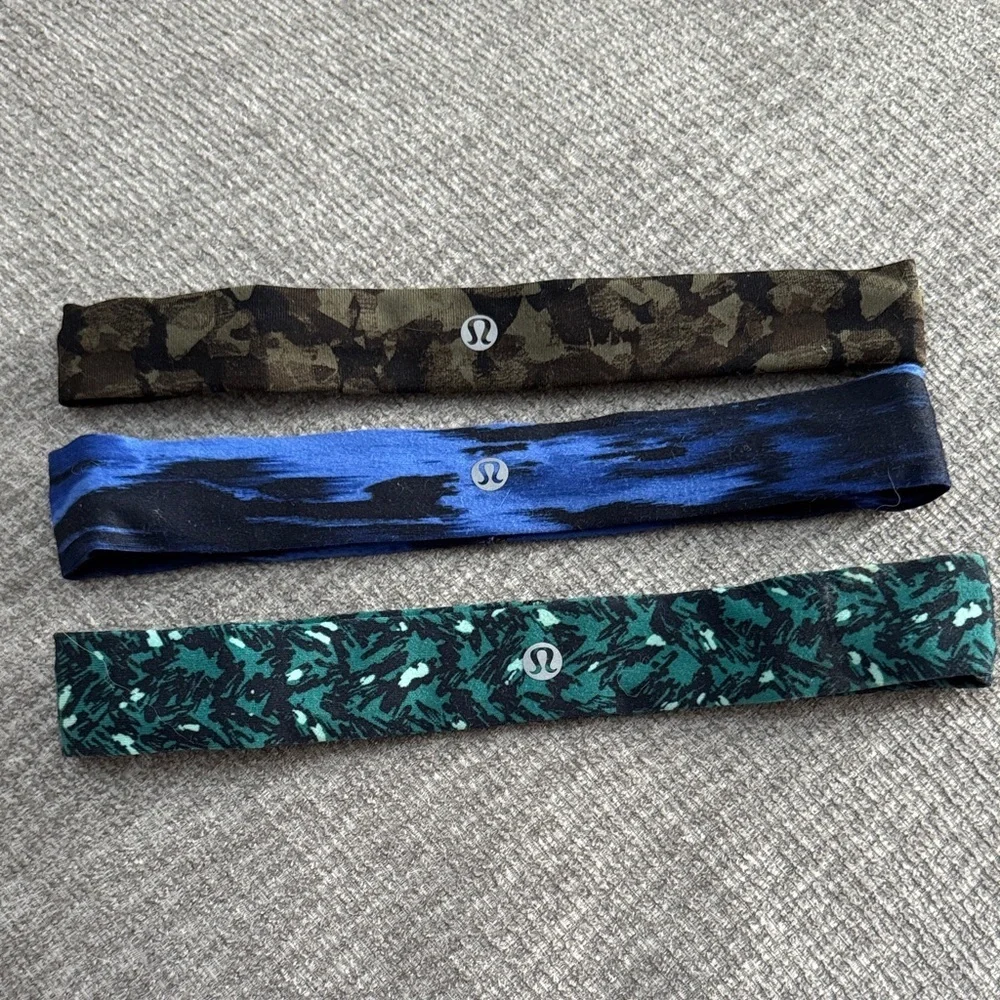 Lululemon Fly Away Tamer headbands